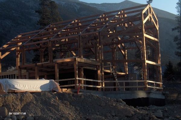 Iron-Goat-Pub-Grill-Alberta-Canadian-Timberframes-Construction